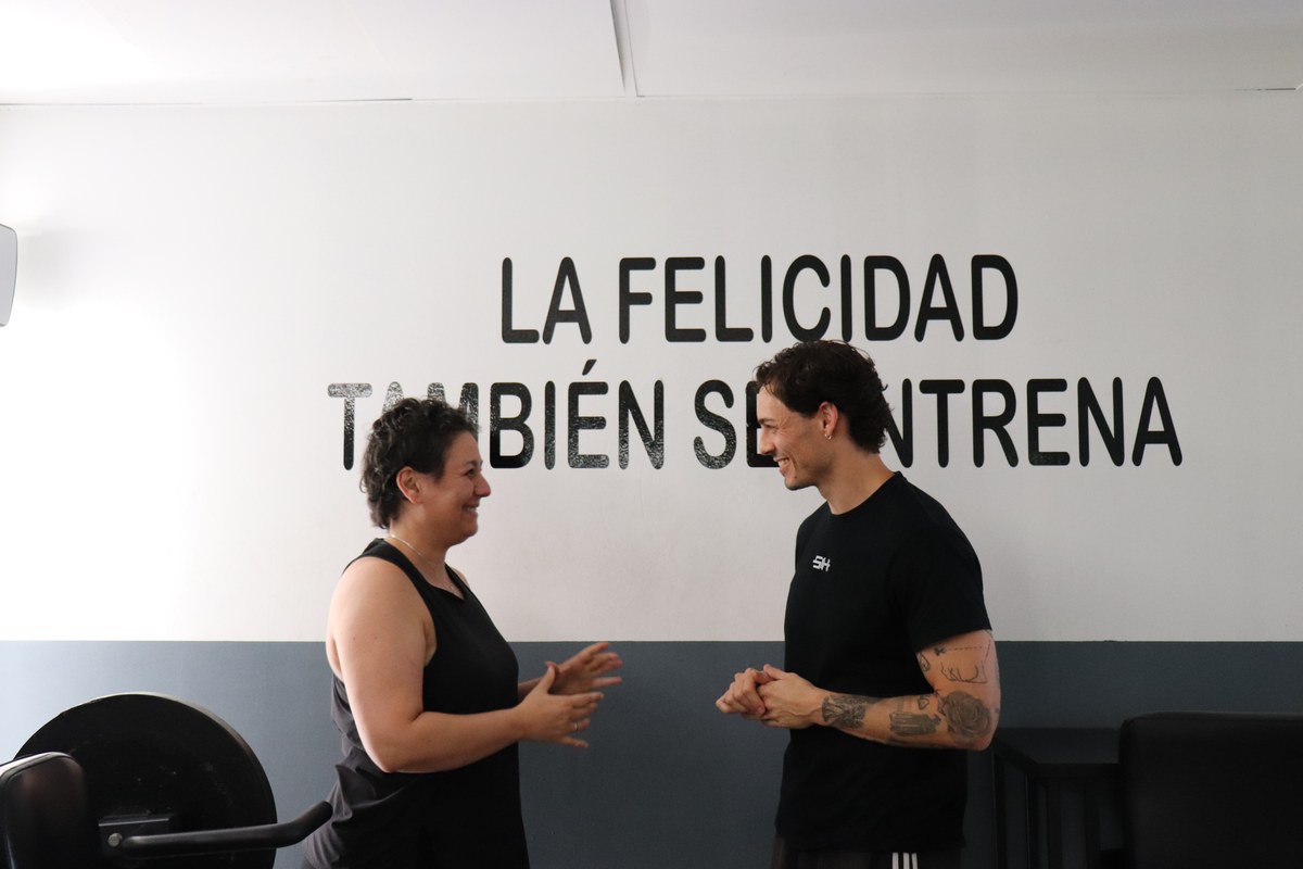 Pedro Cruz con cliente